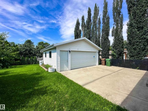7 Graham Avenue, St. Albert, AB - Outdoor