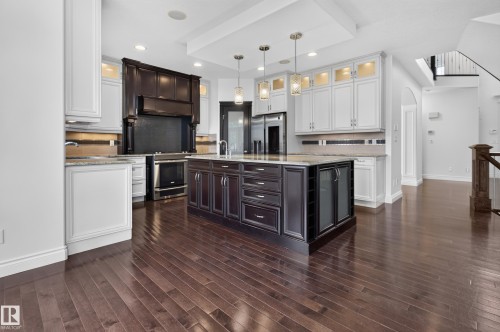 3308 Somerset Drive, Sherwood Park, AB - Indoor Photo Showing Kitchen With Upgraded Kitchen