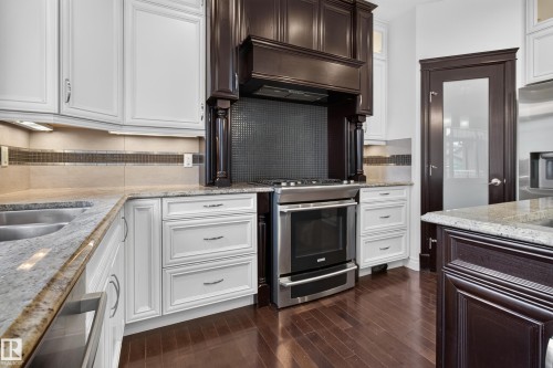 3308 Somerset Drive, Sherwood Park, AB - Indoor Photo Showing Kitchen With Double Sink With Upgraded Kitchen