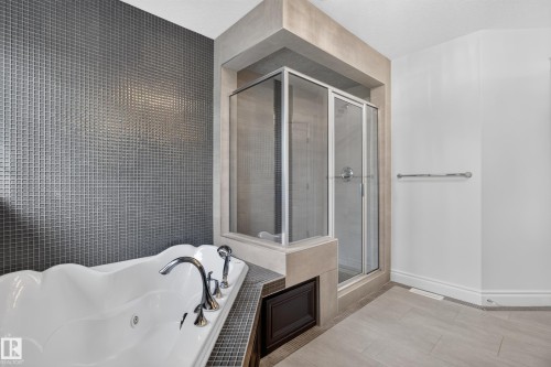 3308 Somerset Drive, Sherwood Park, AB - Indoor Photo Showing Bathroom