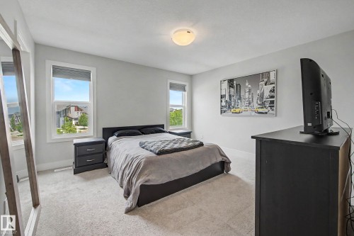 924 Morris Way, Leduc, AB - Indoor Photo Showing Bedroom