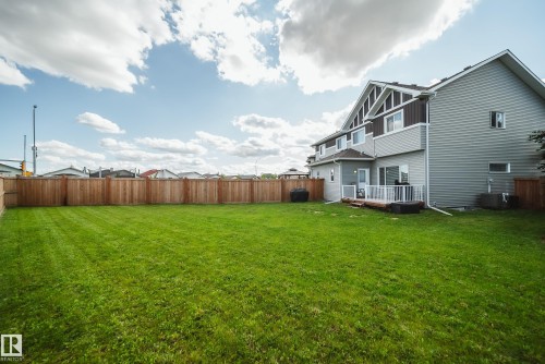 6305 167A Avenue Nw, Edmonton, AB - Outdoor