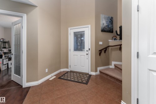 3514 Goodridge Bay Nw, Edmonton, AB - Indoor Photo Showing Other Room