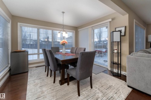 3514 Goodridge Bay Nw, Edmonton, AB - Indoor Photo Showing Dining Room