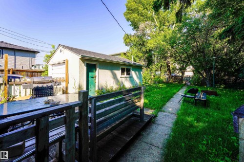 8945 150 Street Nw, Edmonton, AB - Outdoor