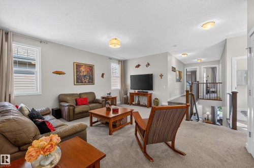 14 Sunbury Place, Sherwood Park, AB - Indoor Photo Showing Living Room