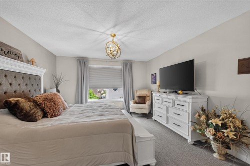 14 Sunbury Place, Sherwood Park, AB - Indoor Photo Showing Bedroom