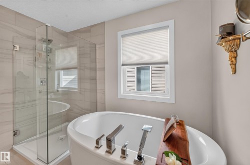 14 Sunbury Place, Sherwood Park, AB - Indoor Photo Showing Bathroom
