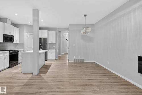 17928 62 Street Nw, Edmonton, AB - Indoor Photo Showing Kitchen
