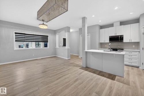 17928 62 Street Nw, Edmonton, AB - Indoor Photo Showing Kitchen