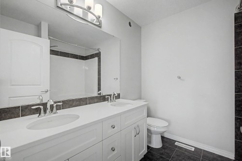 17928 62 Street Nw, Edmonton, AB - Indoor Photo Showing Bathroom