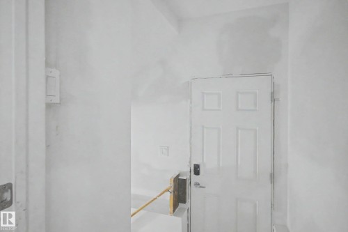 17928 62 Street Nw, Edmonton, AB - Indoor Photo Showing Other Room