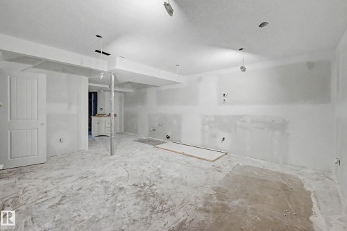 17928 62 Street Nw, Edmonton, AB - Indoor Photo Showing Other Room