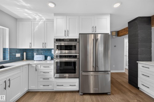 14447 107A Avenue Nw, Edmonton, AB - Indoor Photo Showing Kitchen