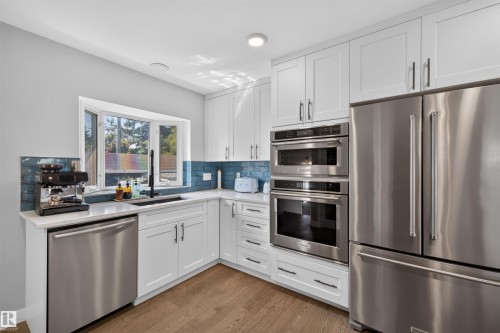 14447 107A Avenue Nw, Edmonton, AB - Indoor Photo Showing Kitchen