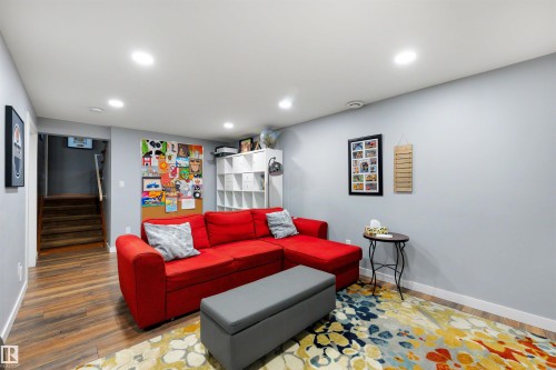8 Garland Place, St. Albert, AB - Indoor Photo Showing Other Room