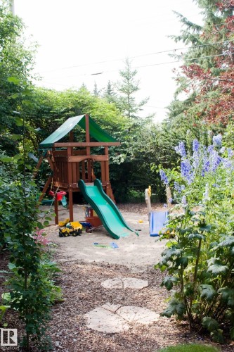 8 Garland Place, St. Albert, AB - Outdoor