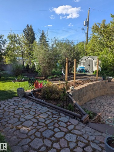 8 Garland Place, St. Albert, AB - Outdoor