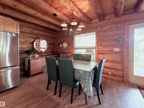 9000 1 Avenue, Rural Parkland County, AB - Indoor Photo Showing Dining Room