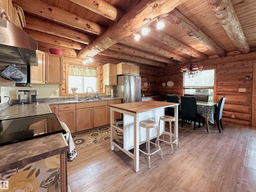 9000 1 Avenue, Rural Parkland County, AB - Indoor Photo Showing Other Room