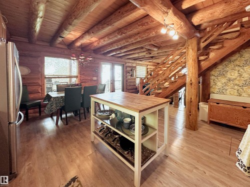 9000 1 Avenue, Rural Parkland County, AB - Indoor