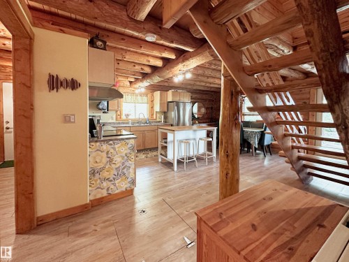 9000 1 Avenue, Rural Parkland County, AB - Indoor