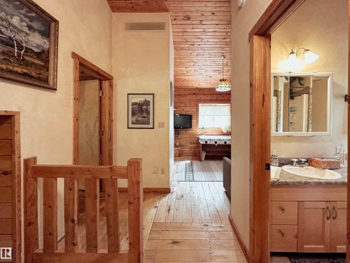 9000 1 Avenue, Rural Parkland County, AB - Indoor Photo Showing Other Room