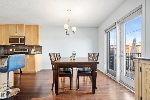 1212 37C Avenue Nw, Edmonton, AB - Indoor Photo Showing Dining Room