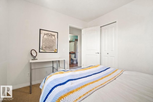 1212 37C Avenue Nw, Edmonton, AB - Indoor Photo Showing Bedroom