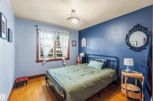 11343 96 Street Nw, Edmonton, AB - Indoor Photo Showing Bedroom