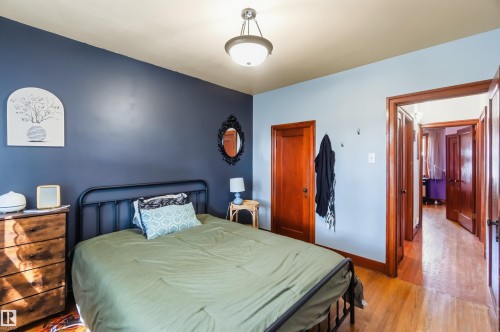 11343 96 Street Nw, Edmonton, AB - Indoor Photo Showing Bedroom