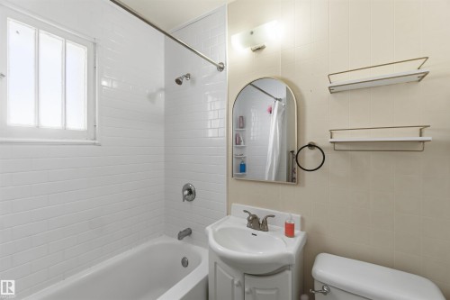 11343 96 Street Nw, Edmonton, AB - Indoor Photo Showing Bathroom