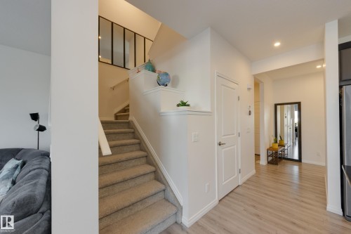2639 200 Street Nw, Edmonton, AB - Indoor Photo Showing Other Room