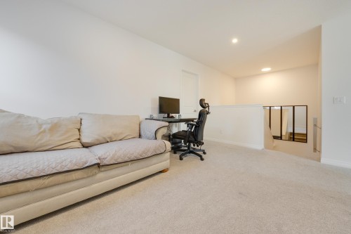 2639 200 Street Nw, Edmonton, AB - Indoor
