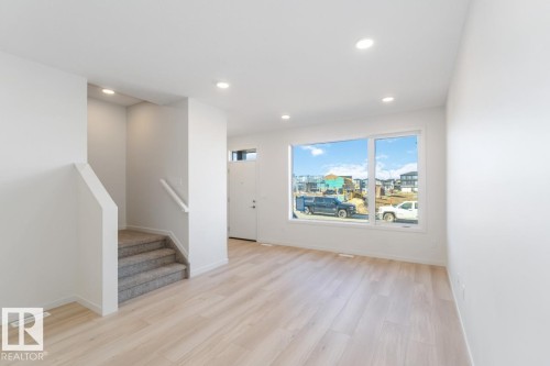 89 Gambel Loop, Spruce Grove, AB - Indoor Photo Showing Other Room