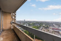 Private balcony offering expansive urban panoramas - 