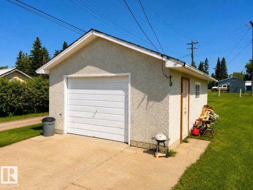 4817 52 Street, Glendon, AB - Outdoor With Exterior