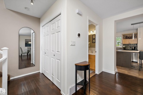 #20 1295 Carter Crest Rd Nw, Edmonton, AB - Indoor