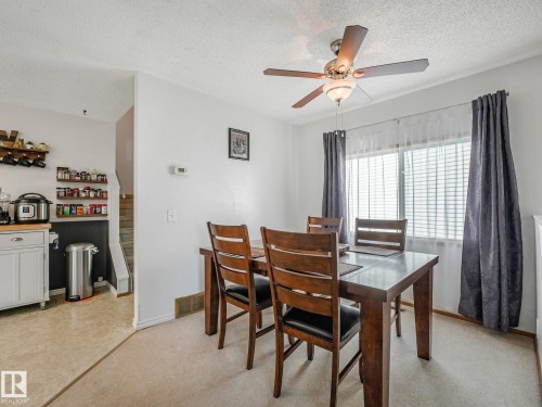3527 41 Avenue Nw, Edmonton, AB - Indoor Photo Showing Dining Room