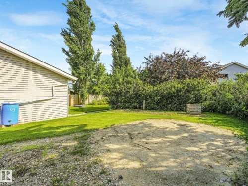 3527 41 Avenue Nw, Edmonton, AB - Outdoor