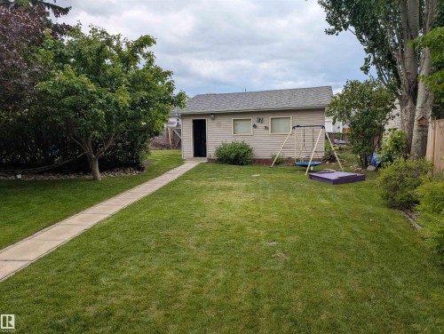 3527 41 Avenue Nw, Edmonton, AB - Outdoor