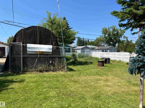 4764 43 St., Drayton Valley, AB - Outdoor
