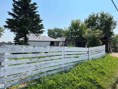 4764 43 St., Drayton Valley, AB - Outdoor