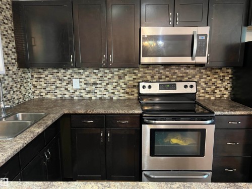 4764 43 St., Drayton Valley, AB - Indoor Photo Showing Kitchen With Double Sink With Upgraded Kitchen