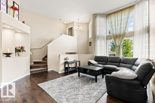 4512 210 Street Nw, Edmonton, AB - Indoor
