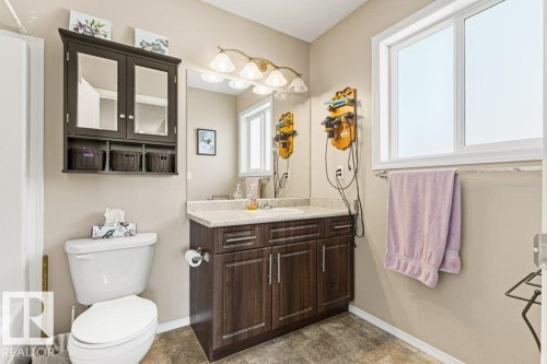 4512 210 Street Nw, Edmonton, AB - Indoor Photo Showing Bathroom