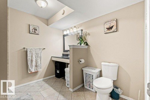 4512 210 Street Nw, Edmonton, AB - Indoor Photo Showing Bathroom