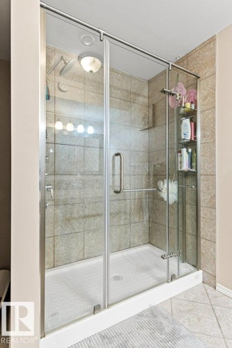 4512 210 Street Nw, Edmonton, AB - Indoor Photo Showing Bathroom