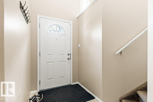 4512 210 Street Nw, Edmonton, AB - Indoor Photo Showing Other Room