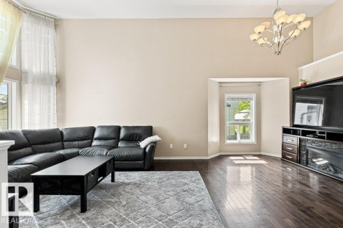 4512 210 Street Nw, Edmonton, AB - Indoor Photo Showing Living Room